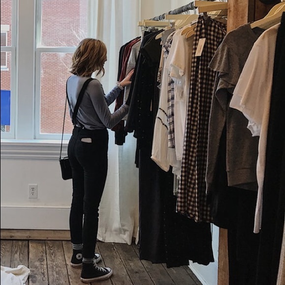 Meet your Posher, Shawna - Picture 2 of 2